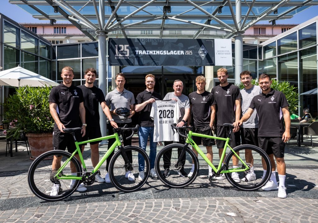 VELO DE VILLE X Borussia Mönchengladbach Kooperation 2026_Gruppenfoto